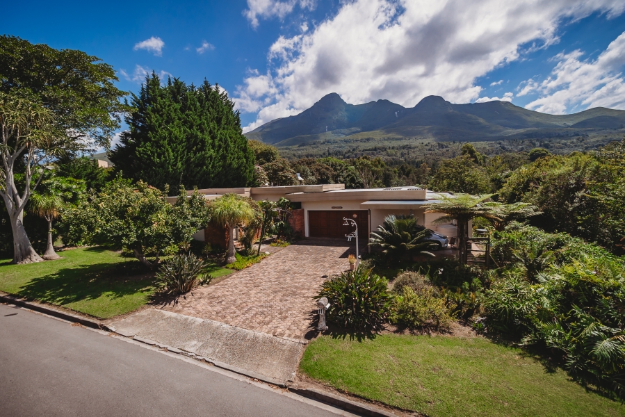 3 Bedroom Property for Sale in Fernridge Western Cape